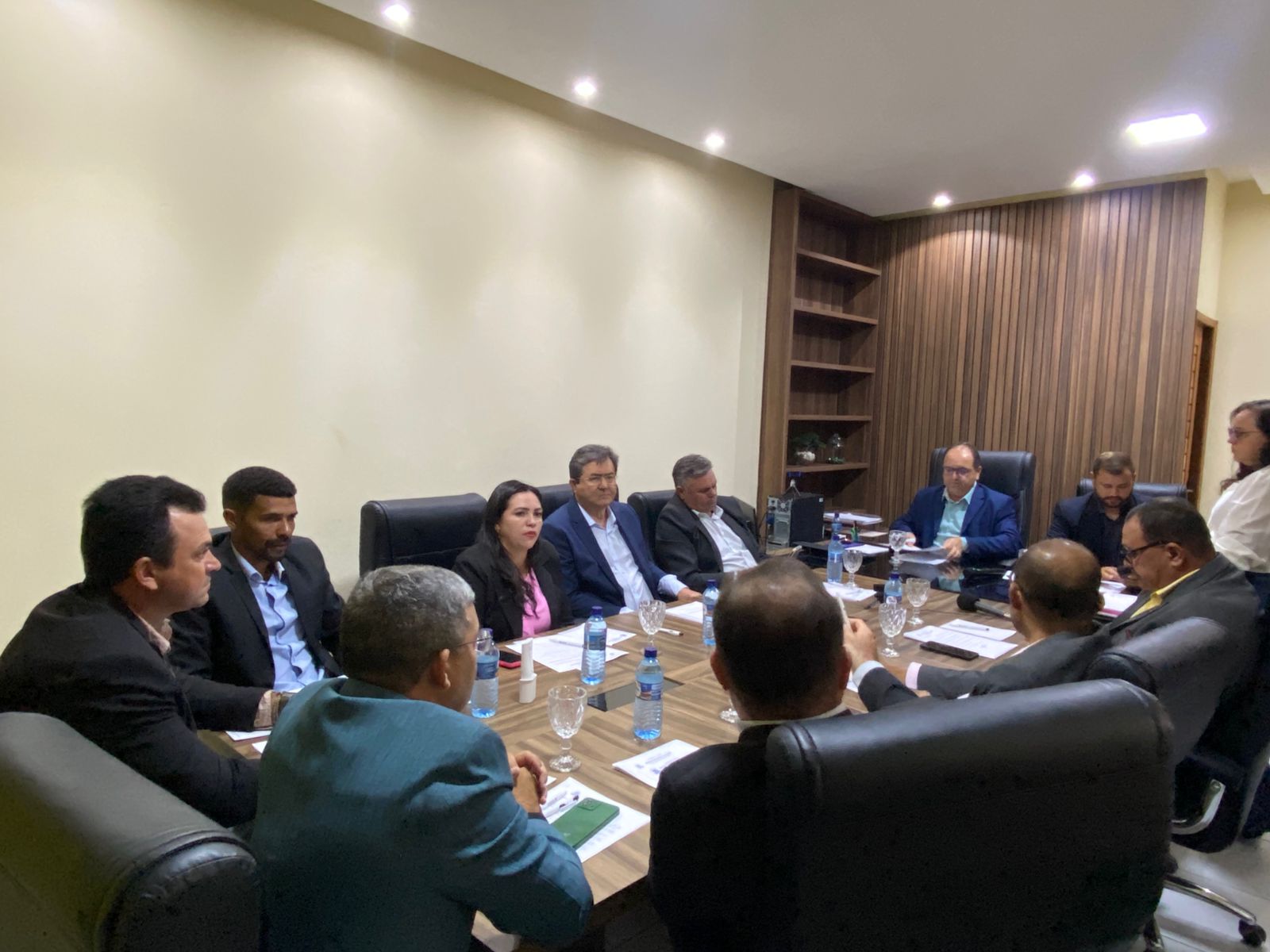 Vereadores de Sumé apresentam propostas, homenagens e ações em prol do município durante 21ª sessão ordinária